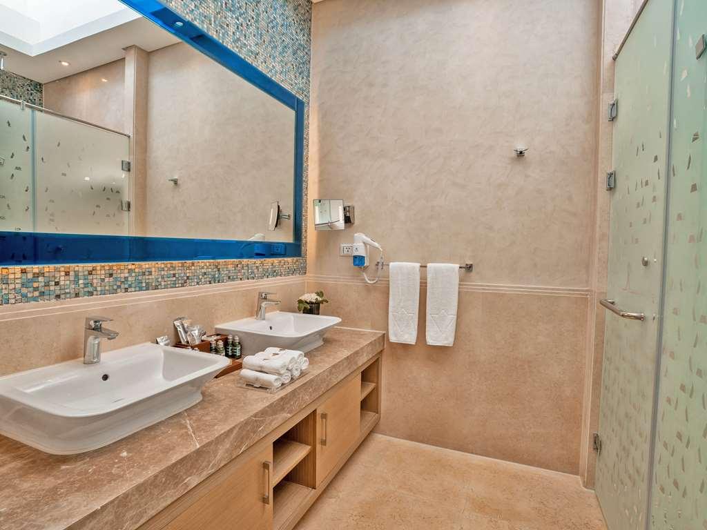 Rixos Premium Magawish Suites And Villas Хургада Номер фото